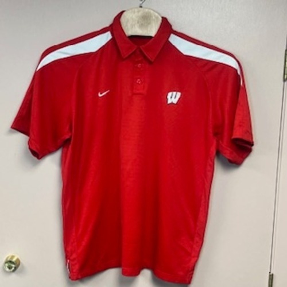 Nike Team Wisconsin Badgers Mens XL Red Polo Shirt Embroidered Logo NCAA Sport